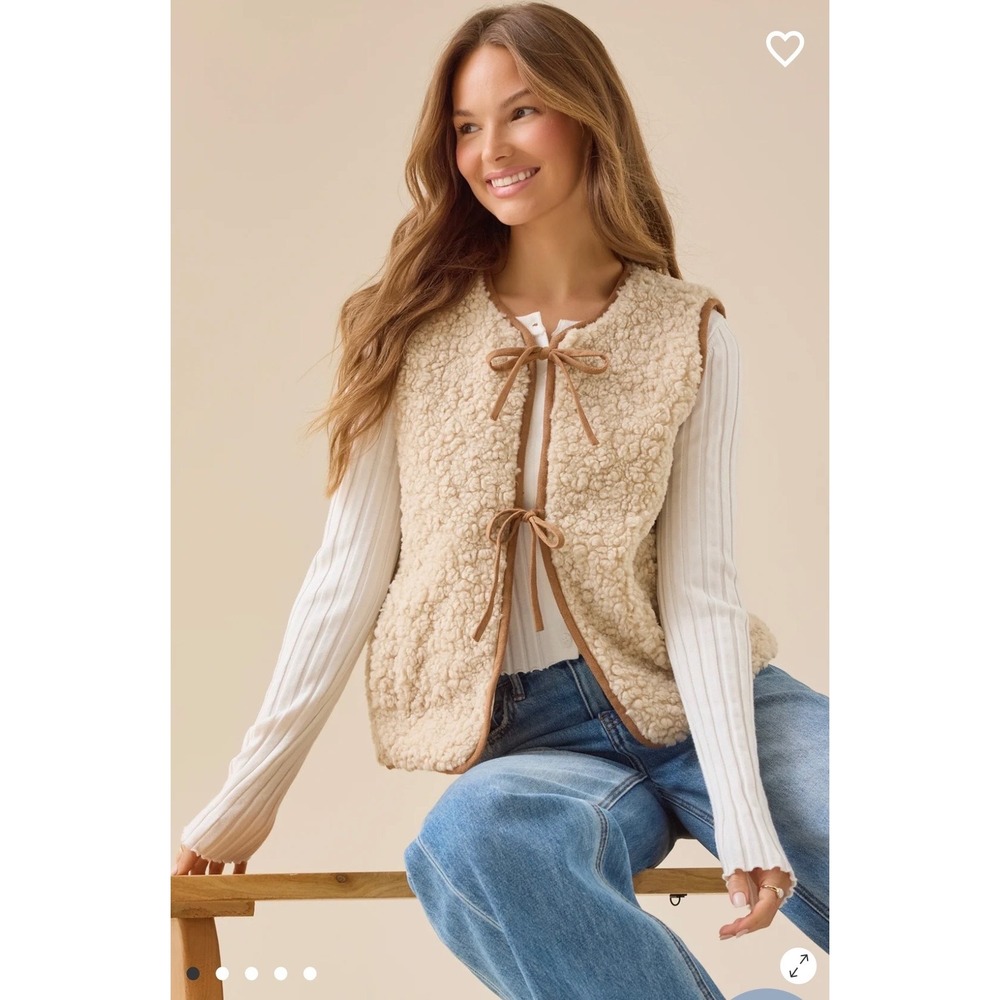 Altar'd State Cream Sherpa Fleece Vest with Tan Tie Front Bows Size Small